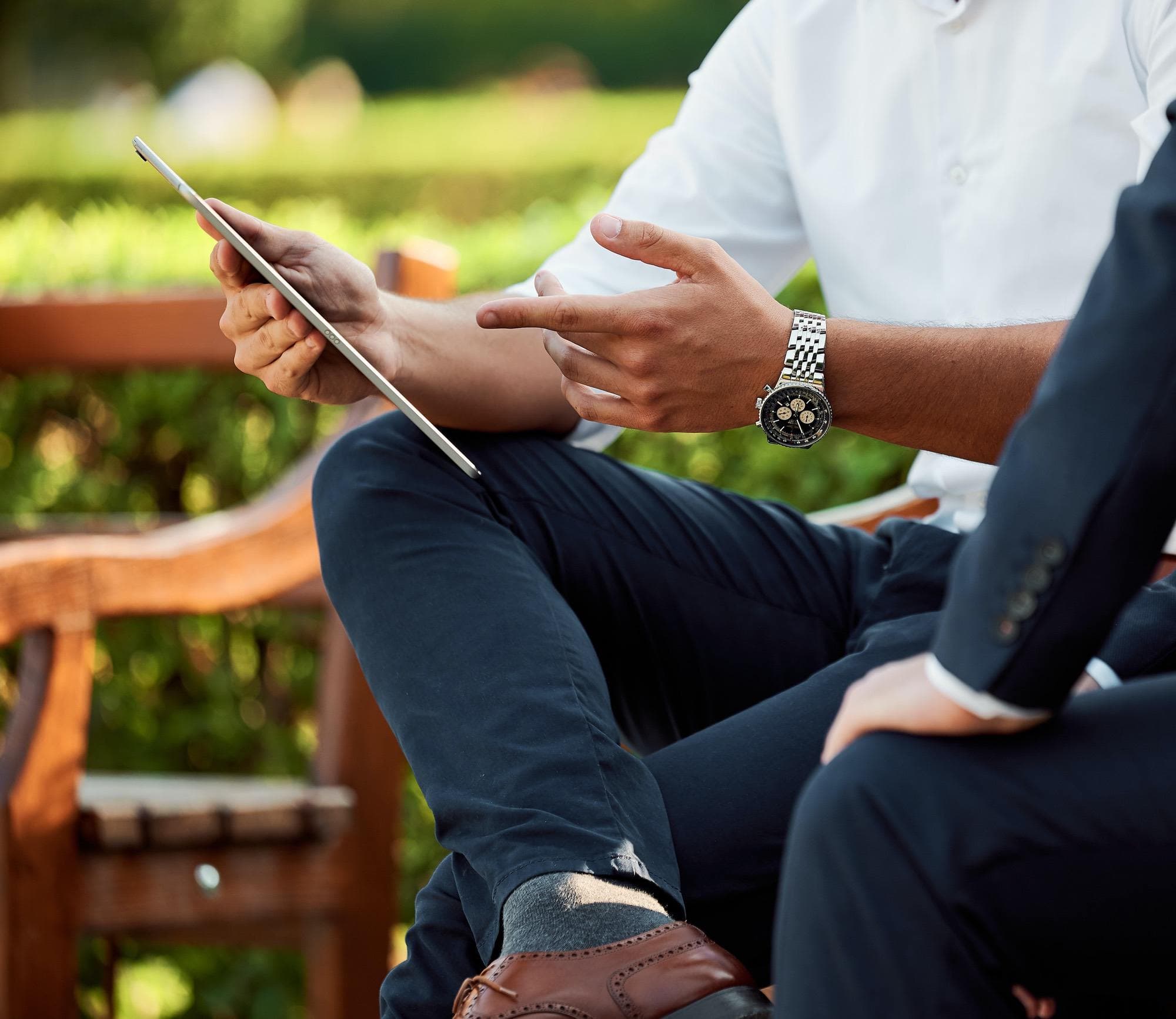 Eine Social Media Strategie dient als Leitfaden für alle Social Media Maßnahmen eines Unternehmens.